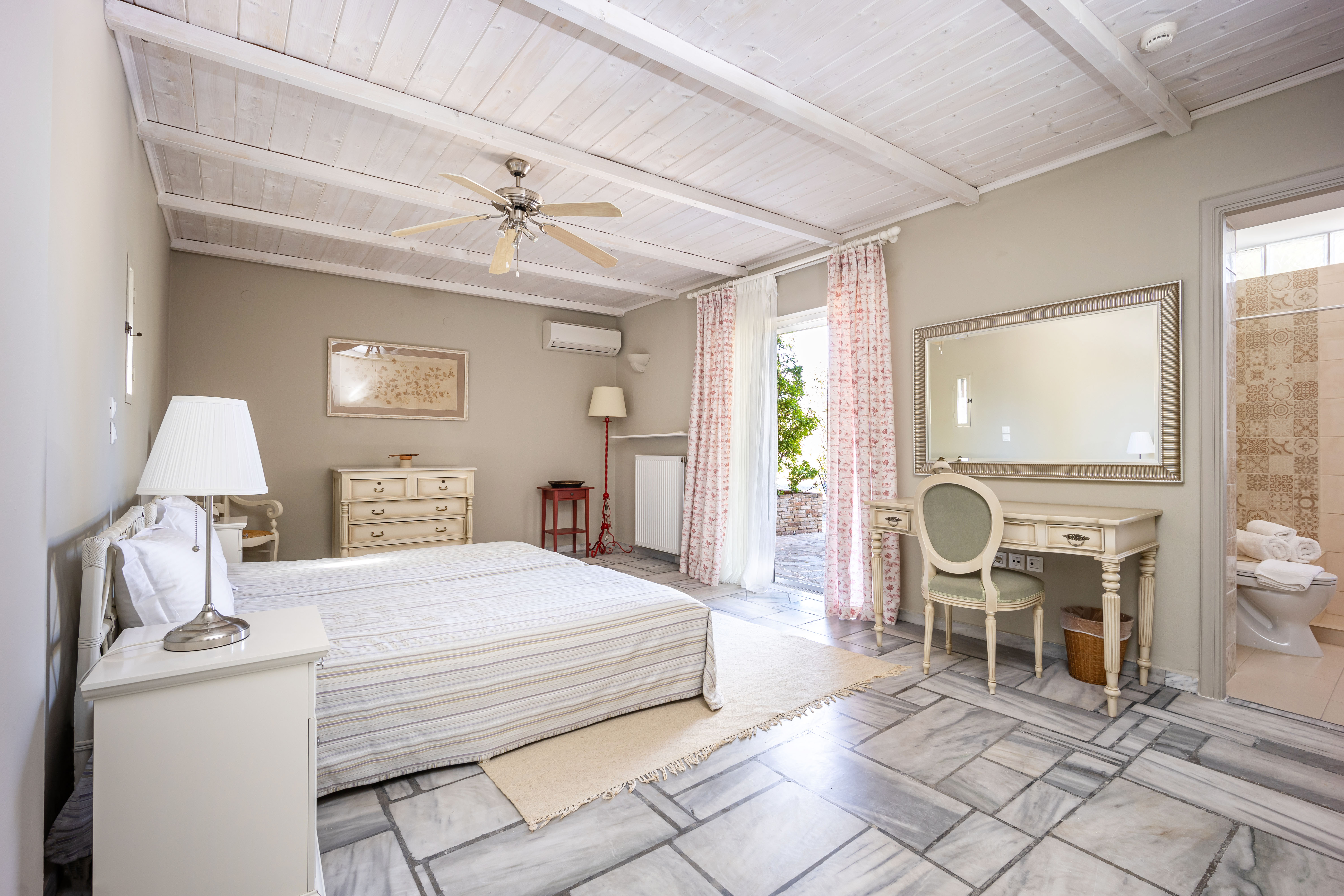 Villa 2